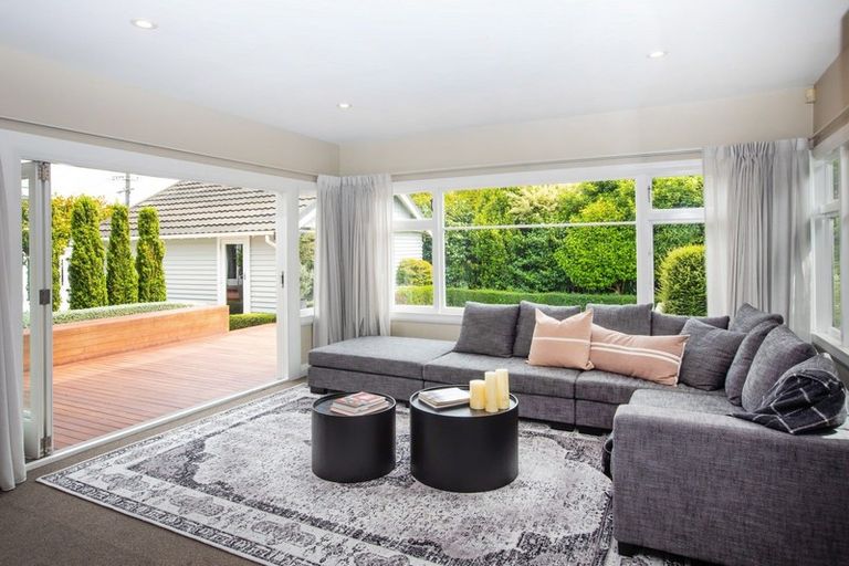 Photo of property in 59 Kotare Street, Fendalton, Christchurch, 8041