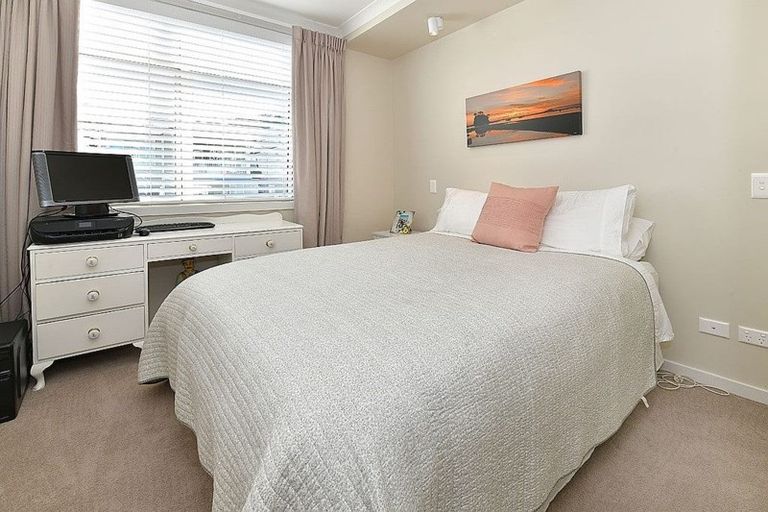 Photo of property in 90 Rewa Rewa Lane, Orewa, 0931