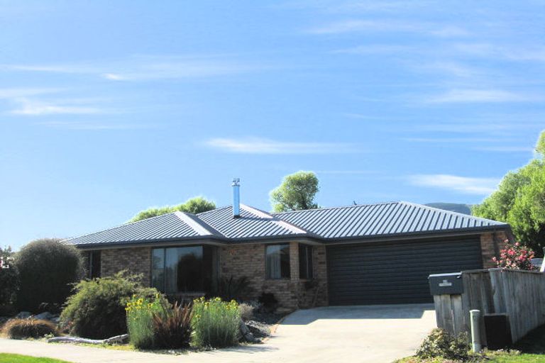 Photo of property in 22 Covent Drive, Stoke, Nelson, 7011