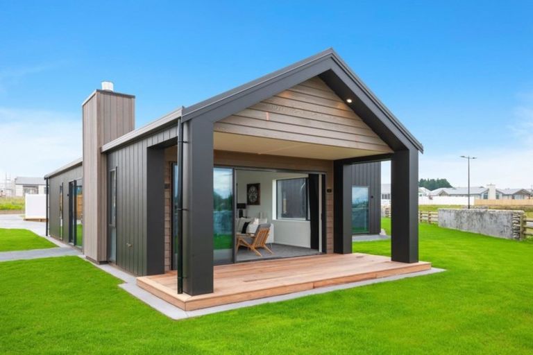 Photo of property in 11 Kara Place, Wharewaka, Taupo, 3330