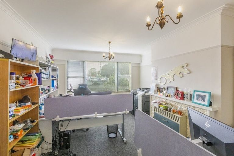 Photo of property in 57 Wellesley Road, Napier South, Napier, 4110