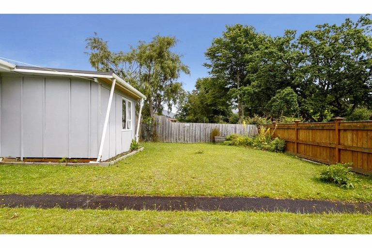 Photo of property in 37 Te Rangitautahanga Road, Turangi, 3334