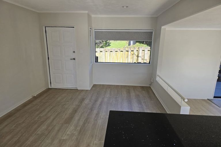 Photo of property in 1/20 Knightsbridge Drive, Forrest Hill, Auckland, 0620