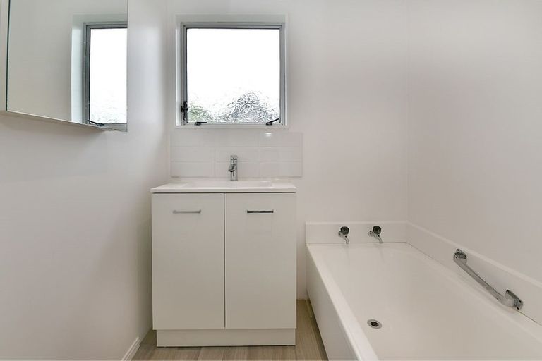 Photo of property in 6a Rawhiti Road, Manly, Whangaparaoa, 0930