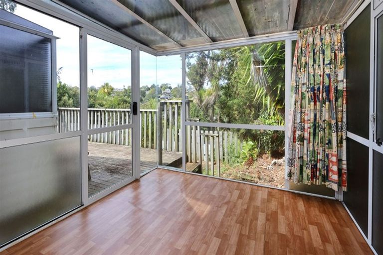 Photo of property in 40 Glamorgan Drive, Torbay, Auckland, 0630