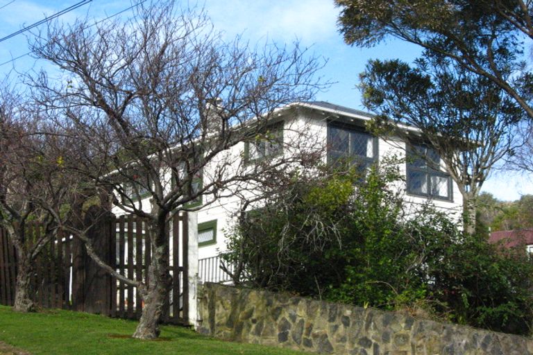 Photo of property in 18 Howard Street, Macandrew Bay, Dunedin, 9014