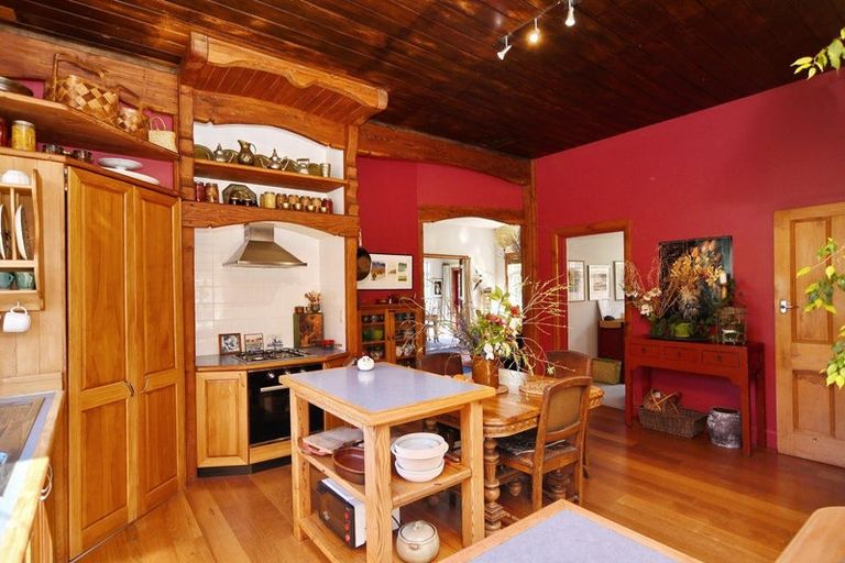 Photo of property in 4 Somes Road, Lyttelton, 8082