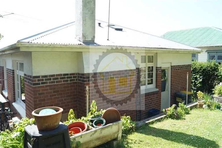 Photo of property in 76 Forbury Road, Saint Clair, Dunedin, 9012