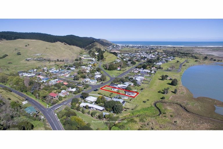 Photo of property in 66 Maunsell Road, Port Waikato, Tuakau, 2695