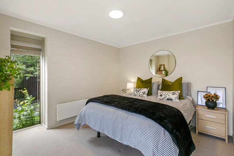 Photo of property in 2/8 Narbada Crescent, Khandallah, Wellington, 6035