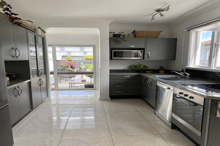 Photo of property in 84 Fitzroy Street, Terrace End, Palmerston North, 4410