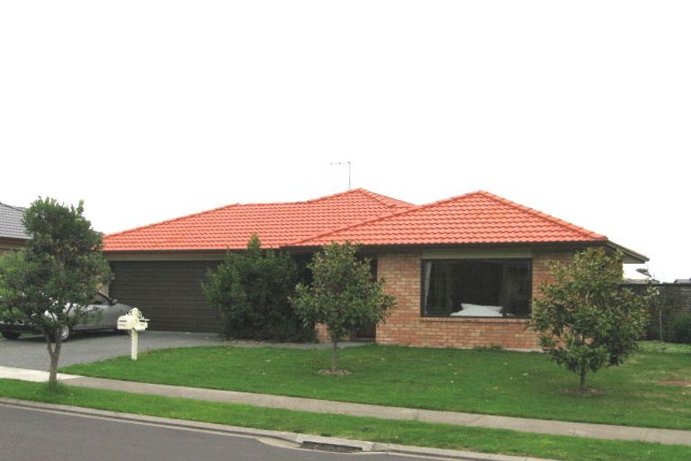 Photo of property in 13 Richfield Crescent, Westgate, Auckland, 0614