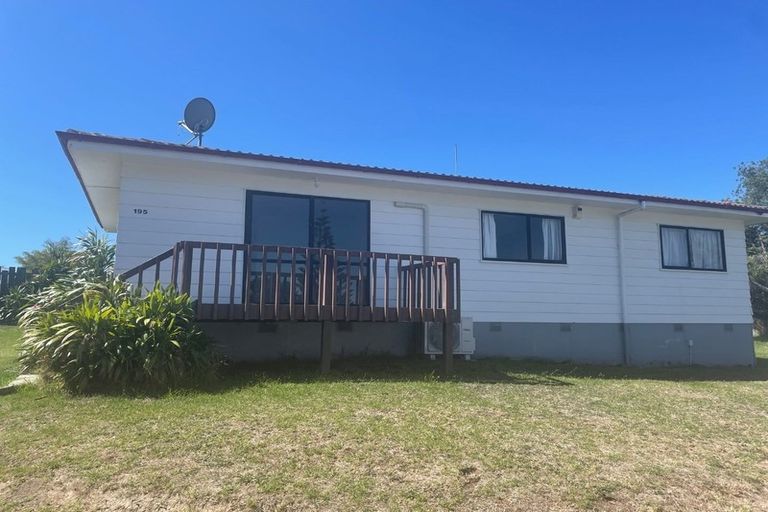 Photo of property in 195 Mahia Road, Wattle Downs, Auckland, 2103