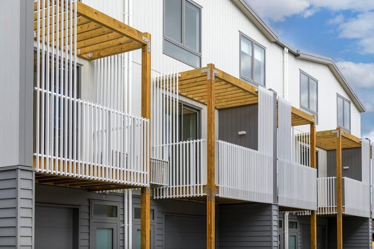 Photo of property in 7/2 Moor Avenue, Te Atatu Peninsula, Auckland, 0610