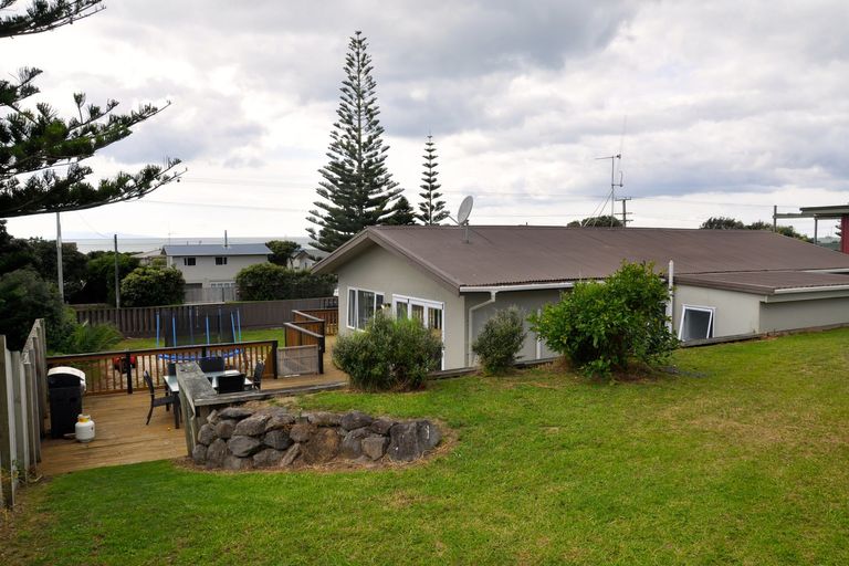 Photo of property in 174a Seaforth Road, Waihi Beach, 3611