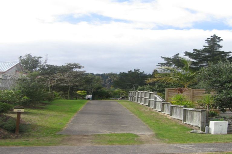 Photo of property in 109 Rimu Place, Matarangi, Whitianga, 3592