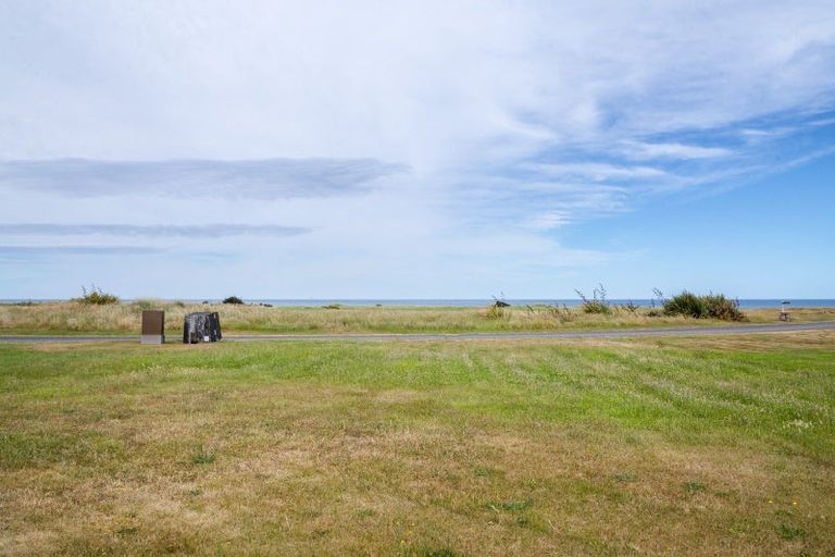 Photo of property in 14 Beach Road, Flat Point, Masterton, 5883