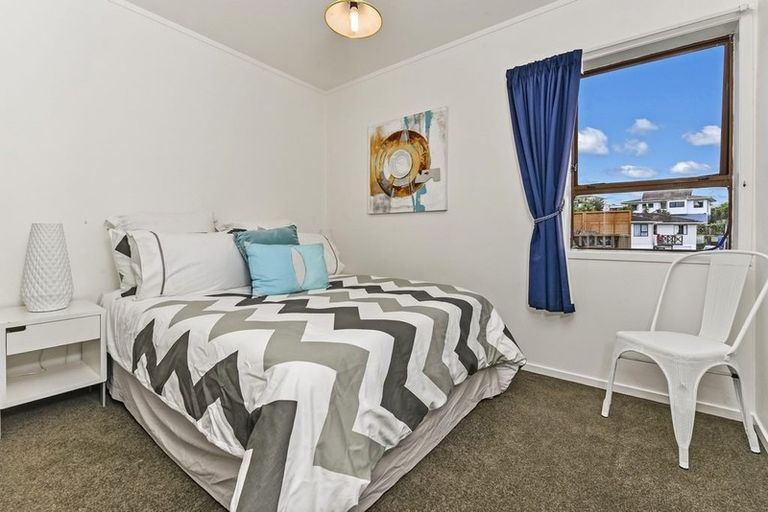 Photo of property in 1/9 Redwing Street, Browns Bay, Auckland, 0630