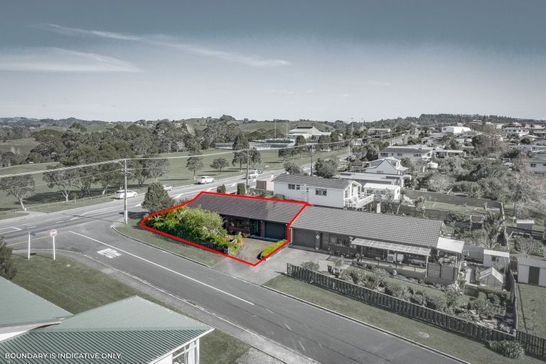 Photo of property in 1a Kauri Crescent, Snells Beach, 0920