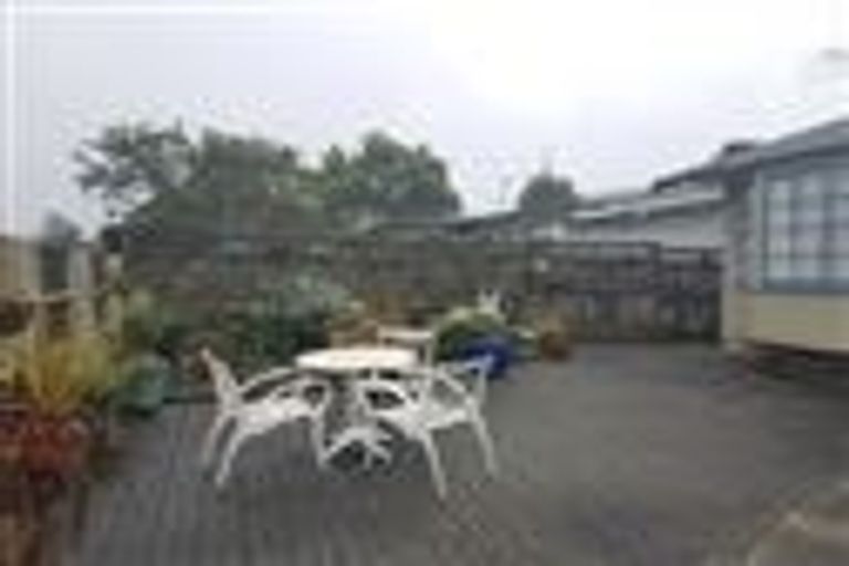 Photo of property in 6 Rosalind Road, Glenfield, Auckland, 0629