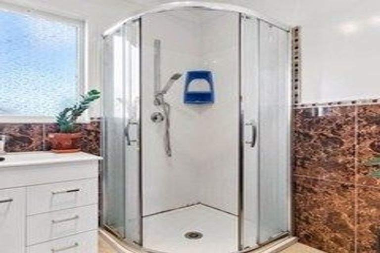 Photo of property in 93 Beaumonts Way, Manurewa, Auckland, 2102