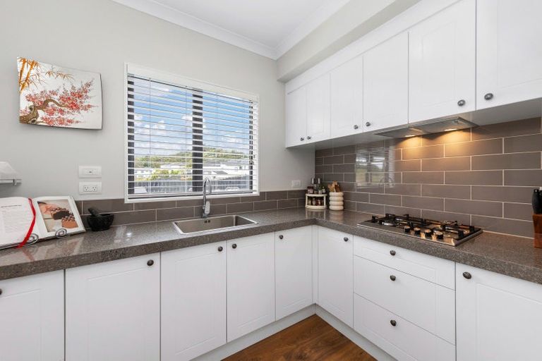 Photo of property in 60 Harvest Avenue, Orewa, 0931