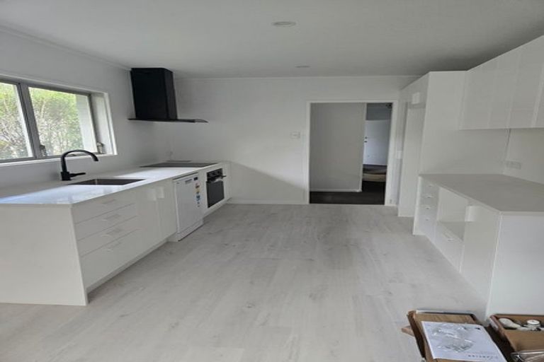 Photo of property in 69 Holland Road, Hillcrest, Auckland, 0627