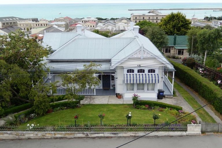 Photo of property in 19 Wharfe Street, South Hill, Oamaru, 9400