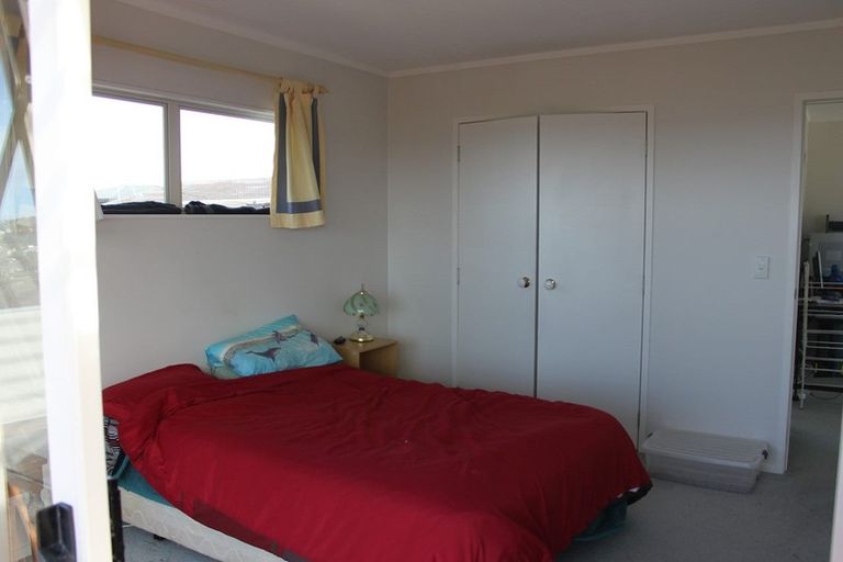 Photo of property in 25a Brightside Road, Stanmore Bay, Whangaparaoa, 0932