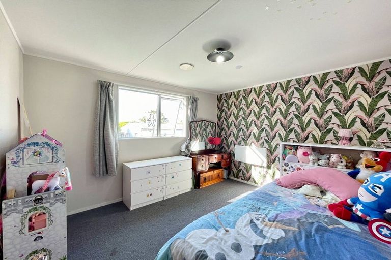 Photo of property in 10 Wicklow Place, Bell Block, New Plymouth, 4312