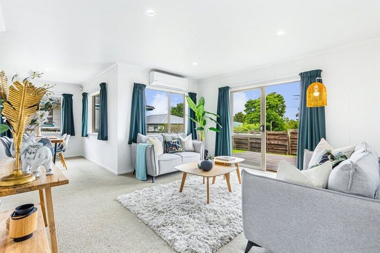 Photo of property in 25a Sylvan Crescent, Te Atatu South, Auckland, 0610