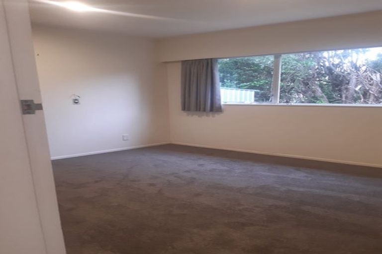 Photo of property in 3d Peckham Grove, Tawa, Wellington, 5028