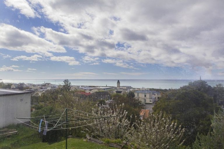 Photo of property in 11 Hull Street, South Hill, Oamaru, 9400
