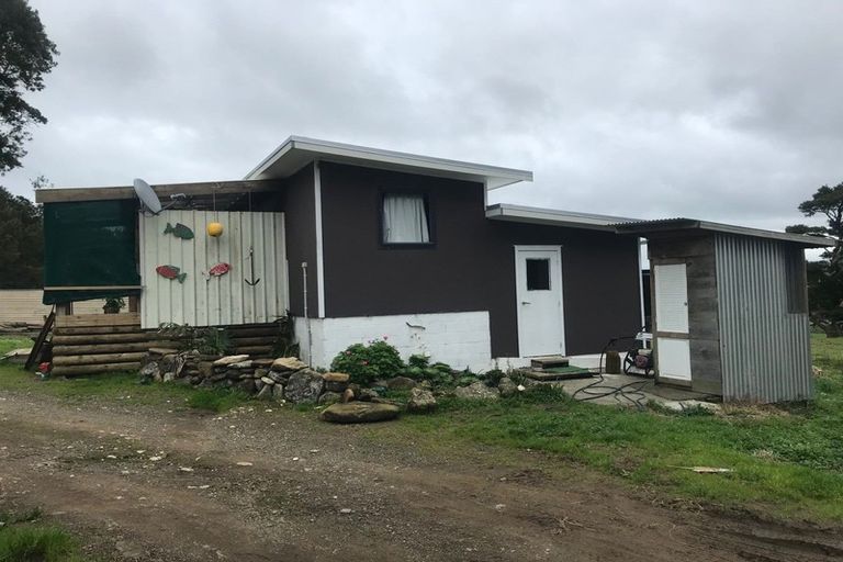 Photo of property in 112 Mountain View Road, Hikurangi, 0114
