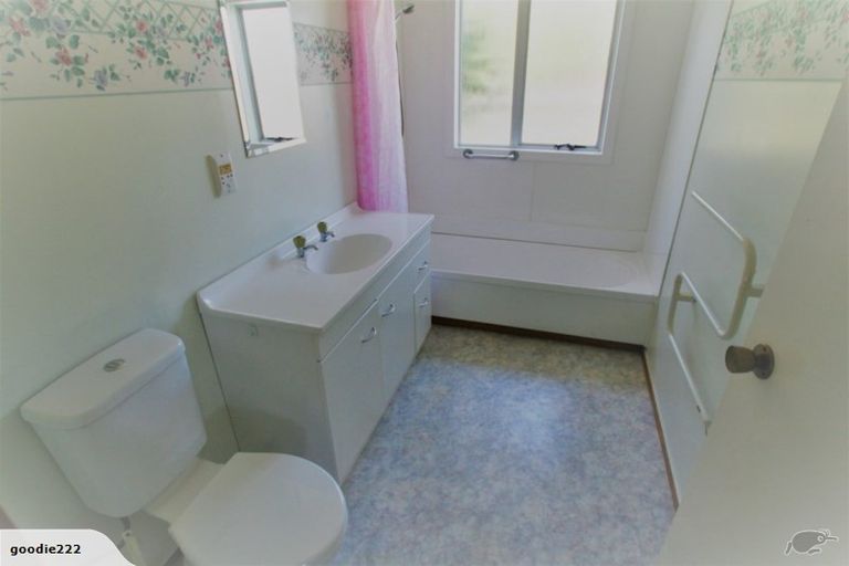 Photo of property in 2/7 Bunnythorpe Road, Papakura, 2110