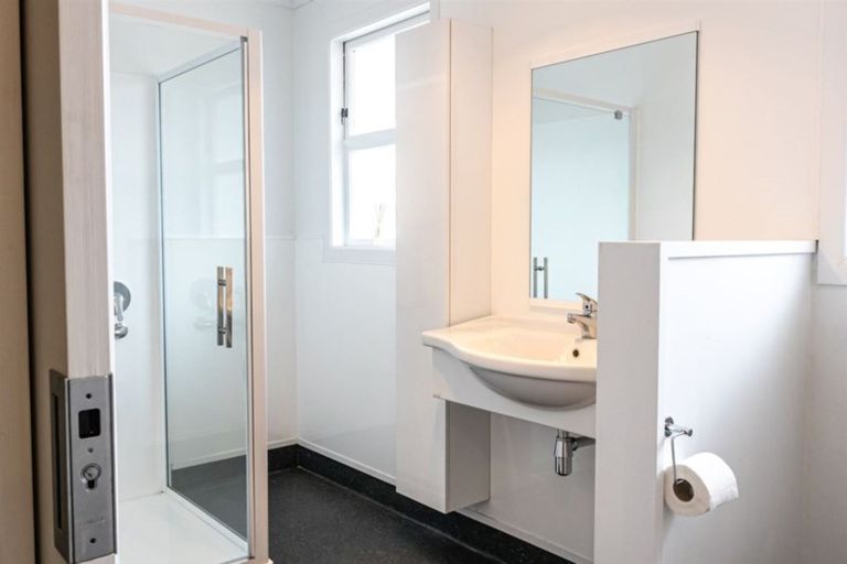 Photo of property in 40 Apollo Parade, Milson, Palmerston North, 4414