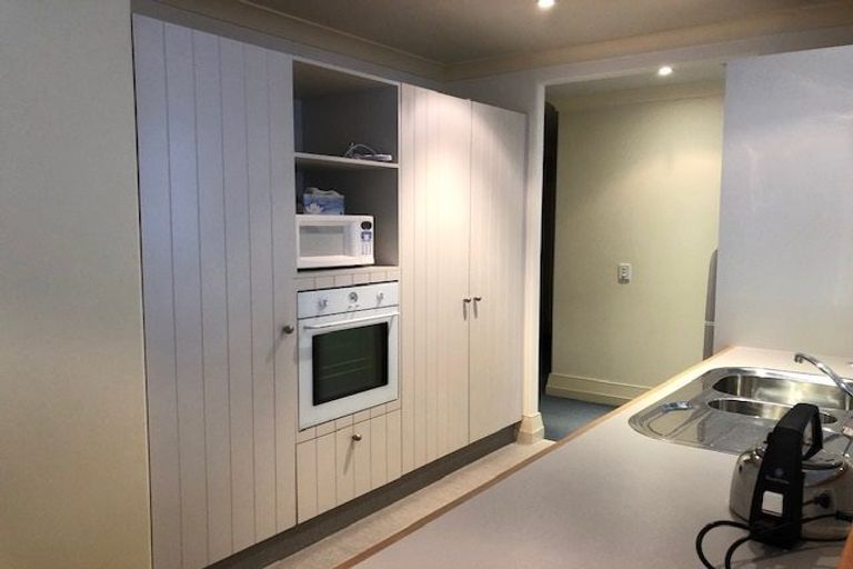 Photo of property in Kelvin House, 6g/16 The Terrace, Wellington Central, Wellington, 6011