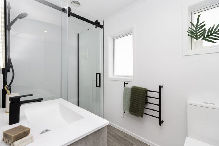 Photo of property in 12 Scott Avenue, Owhata, Rotorua, 3010