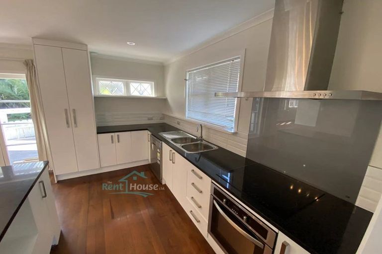 Photo of property in 78 Swanson Road, Henderson, Auckland, 0610