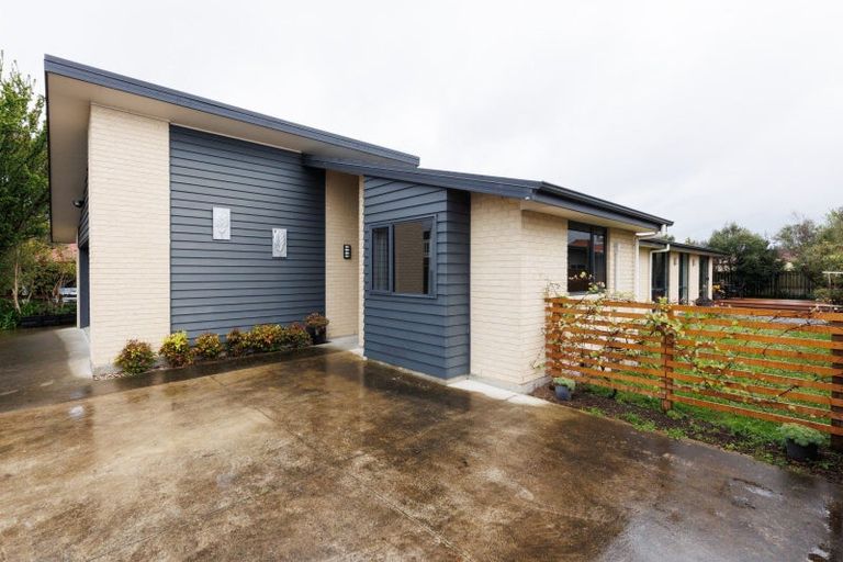 Photo of property in 4 Northbrook Court, Roslyn, Palmerston North, 4414