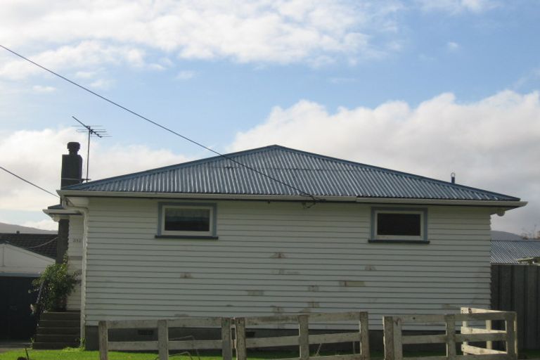 Photo of property in 383 George Street, Stokes Valley, Lower Hutt, 5019