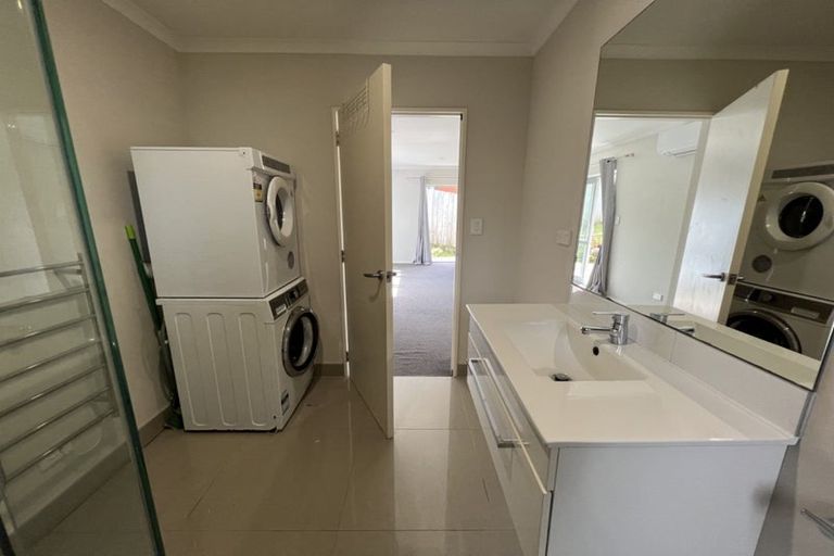 Photo of property in 3 Keldale Place, Forrest Hill, Auckland, 0620