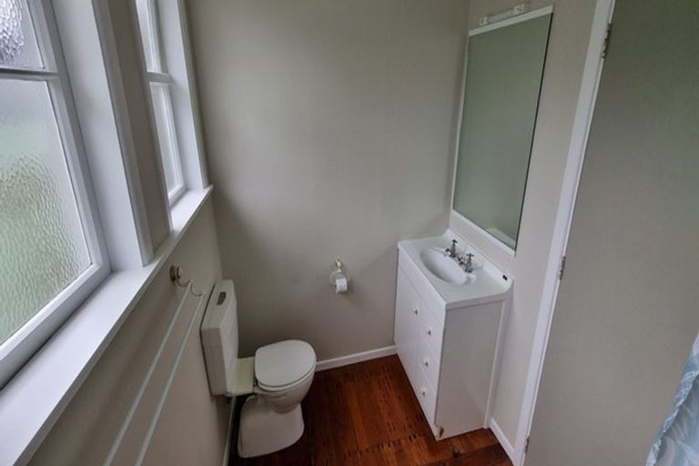 Photo of property in 18 Camp Street, Silverstream, Upper Hutt, 5019