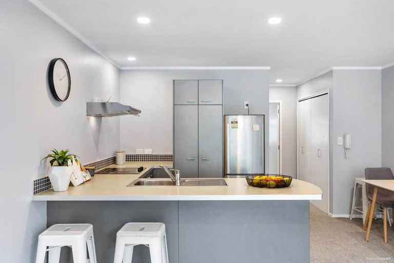 Photo of property in 21/3 Ngahura Street, Eden Terrace, Auckland, 1021