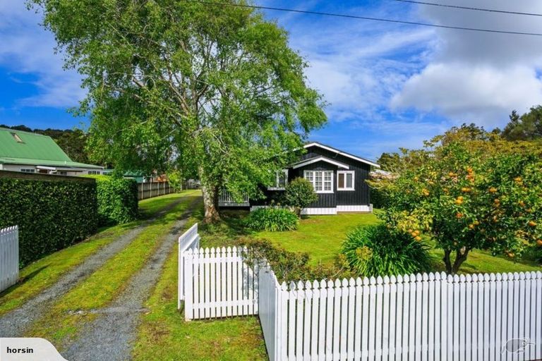 Photo of property in 16 Waitoki Road, Waitoki, Kaukapakapa, 0871
