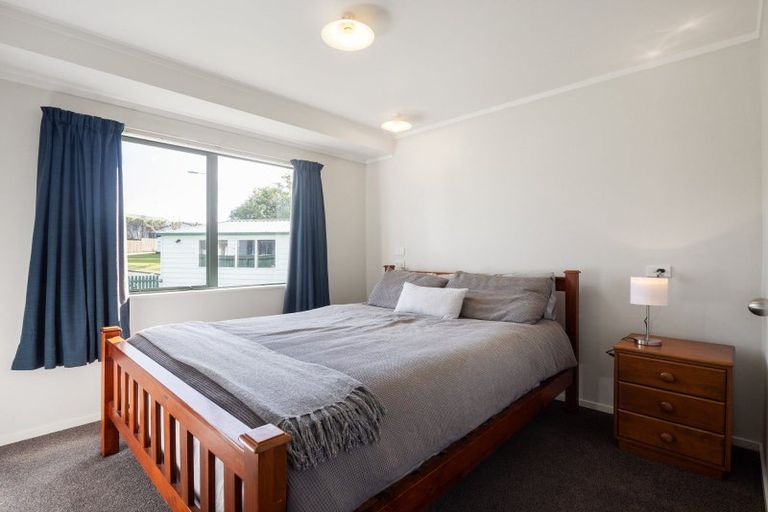 Photo of property in 18 Rosehill Place, Nawton, Hamilton, 3200