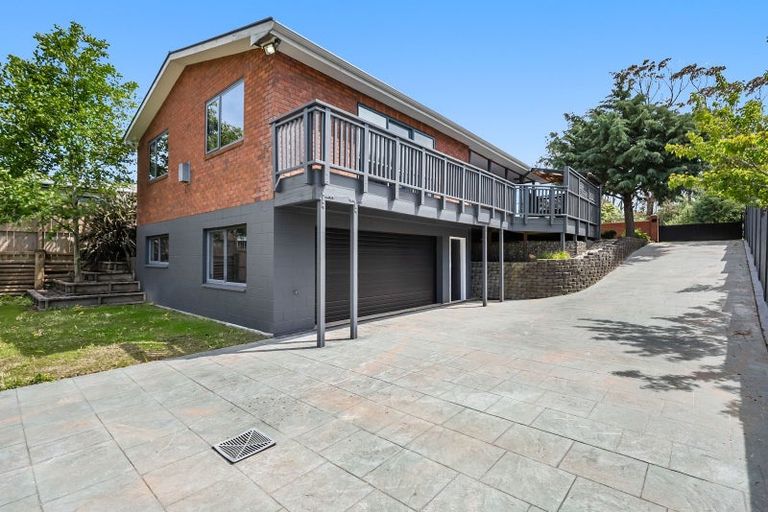 Photo of property in 54 Norana Road, Timberlea, Upper Hutt, 5018