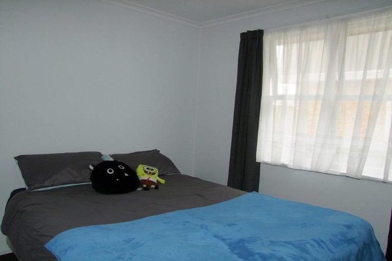 Photo of property in 30 Johnson Street, Milton, 9220