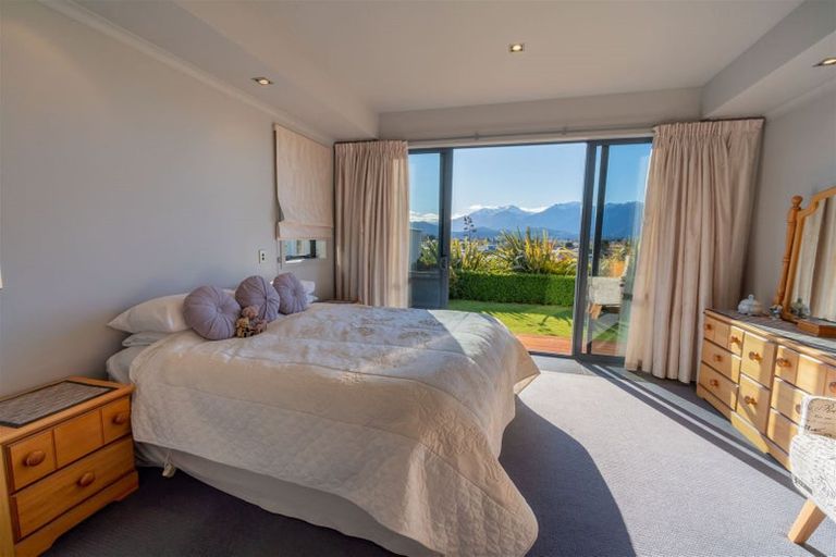 Photo of property in 12 Tawera Place, Te Anau, 9679