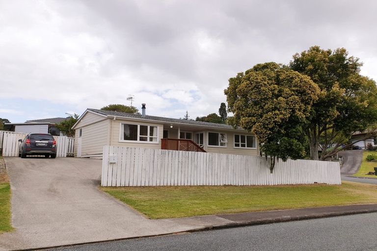 Photo of property in 69a Powrie Street, Glenfield, Auckland, 0629